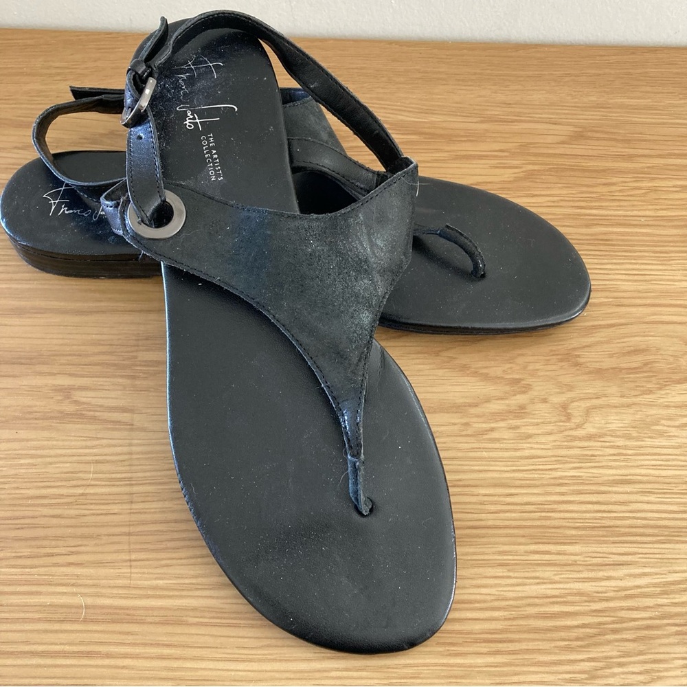 Franco Sarto Size 11 Black Thong Sandals Flat